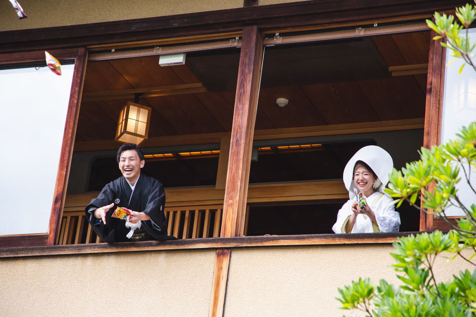 香川県高松市の結婚式場ザ・ガーデンダイニング弓絃葉　アフターセレモニー　福まき