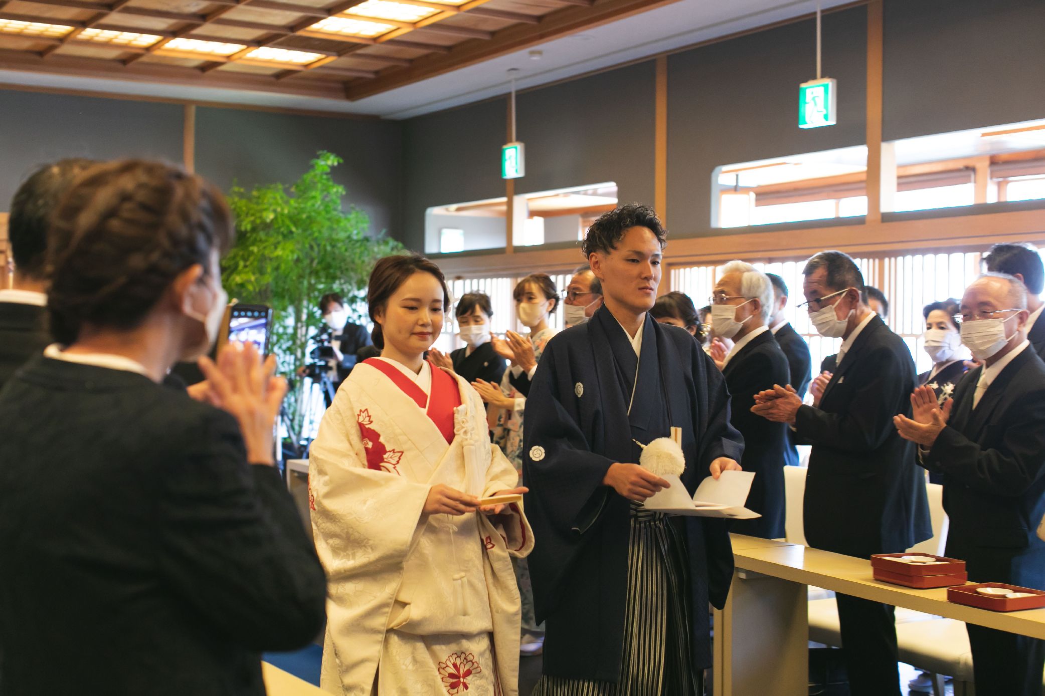 香川県高松市の結婚式場ザ・ガーデンダイニング弓絃葉　神殿で人前式