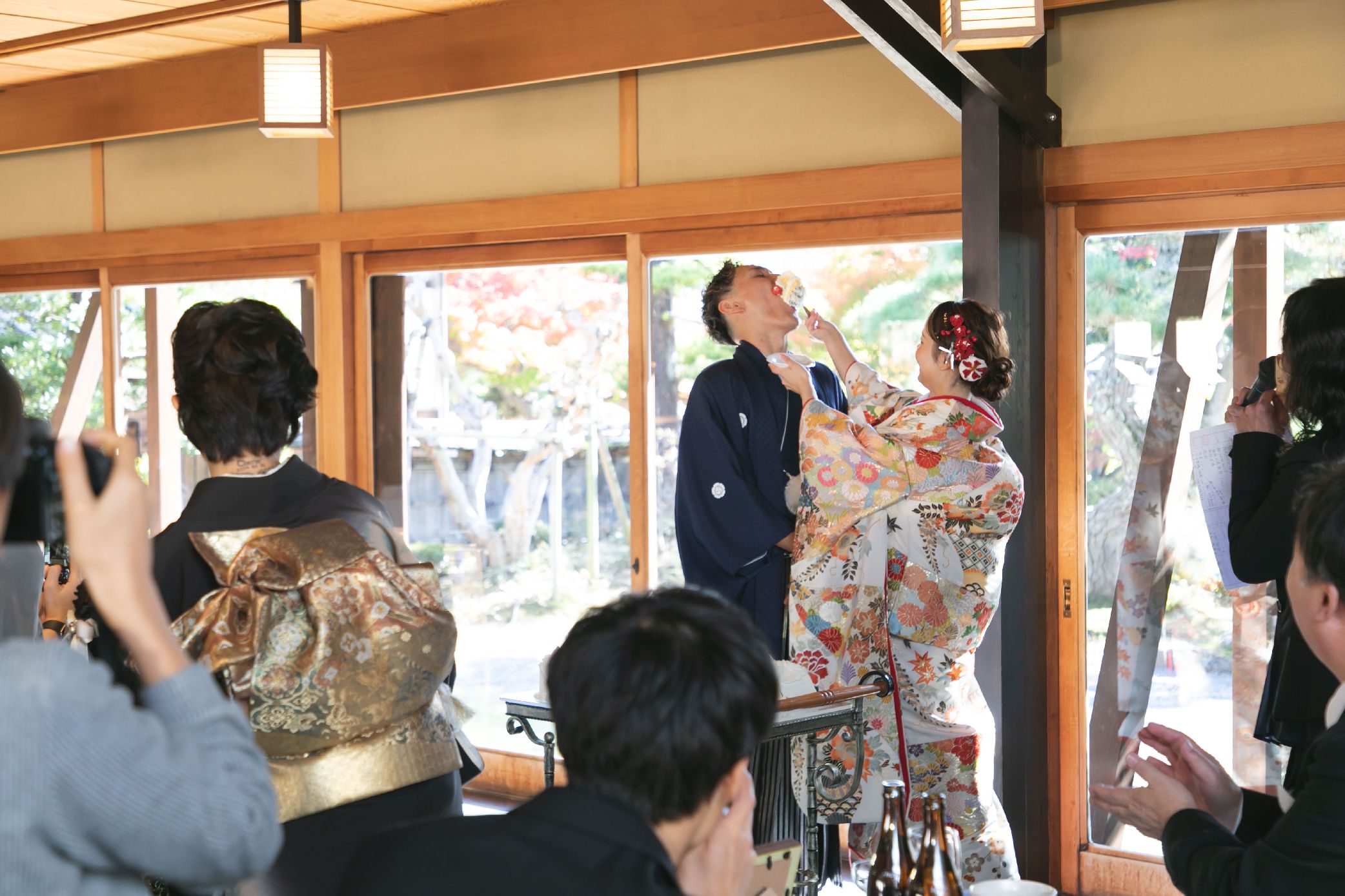香川県高松市の結婚式場ザ・ガーデンダイニング弓絃葉　ファーストバイト